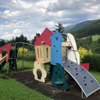 Spielplatz1.jpg