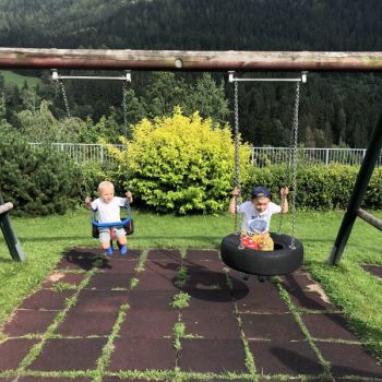 Spielplatz2.jpg
